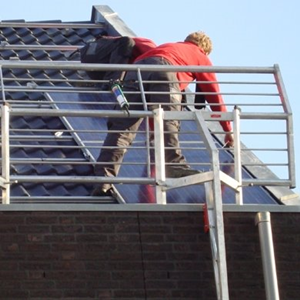 RSS dakrandbeveiliging hellend dak per 3 meter RSS dakrandbeveiliging hellend dak per 3 meter